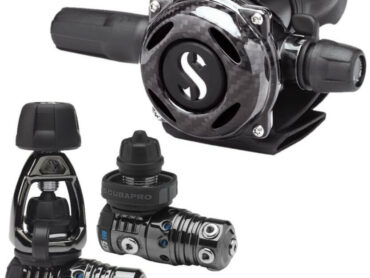 Scubapro: MK25 EVO / A700 Carbon Black Tech