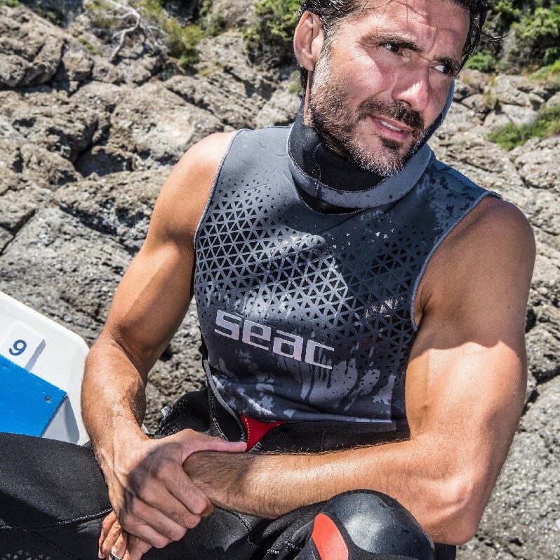 seac-sub-undervest-hoody-2mm-man-2